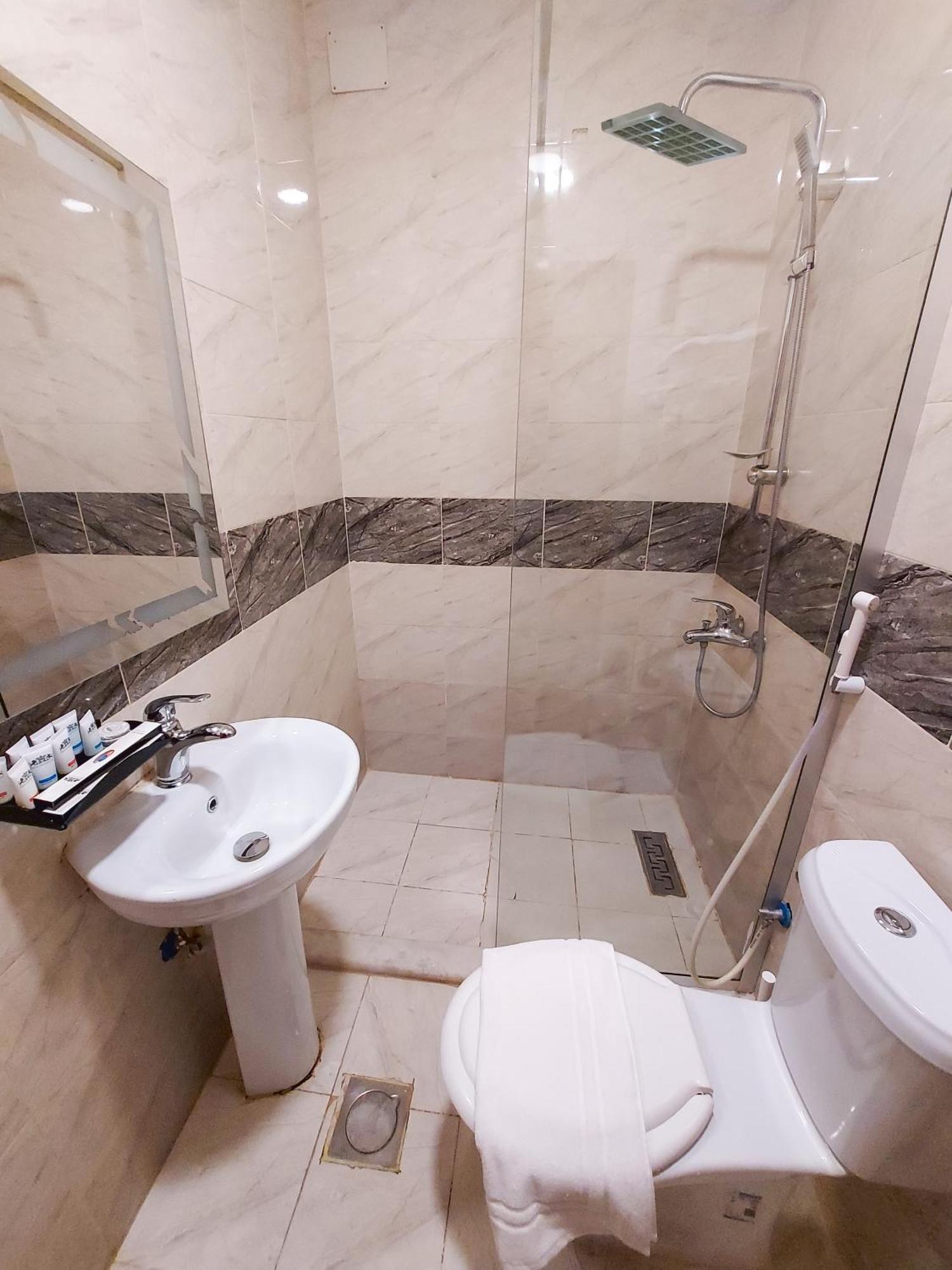 Iwan Alandalusia Alrehab Lejlighedshotel Jeddah Eksteriør billede